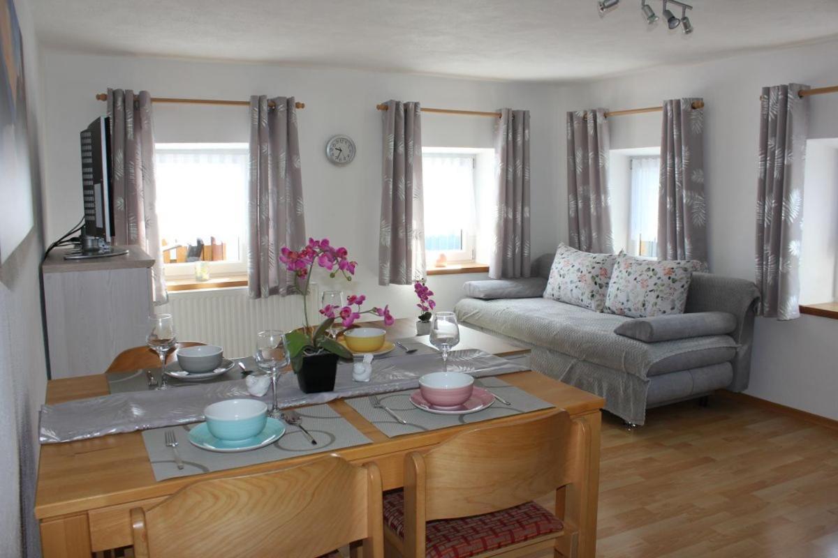 Esterer Apartament