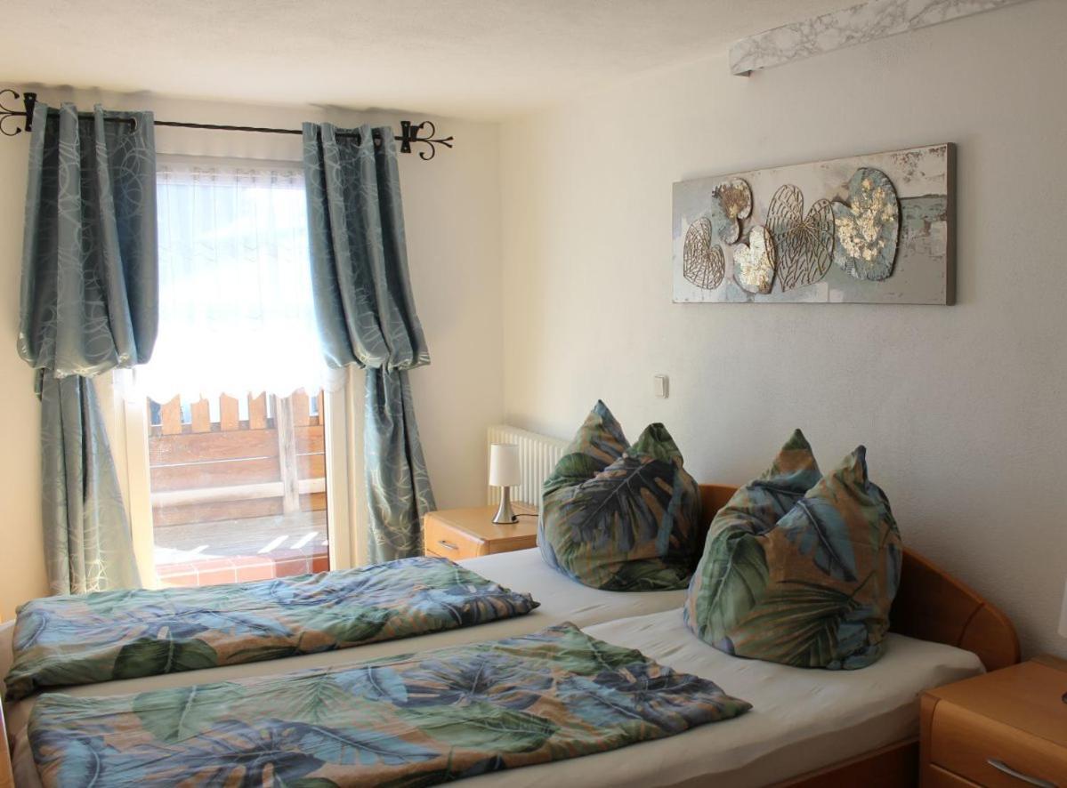 Apartament Esterer *